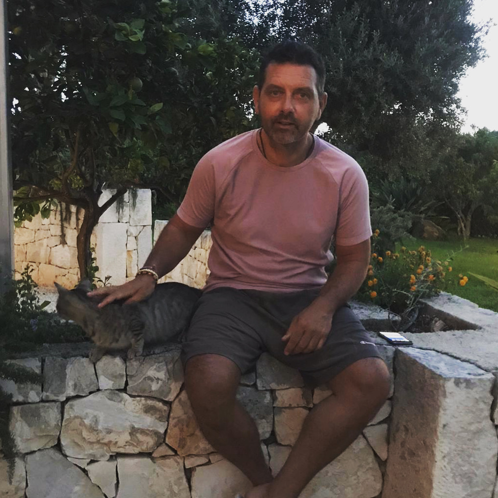 Adriano Angelini Sut