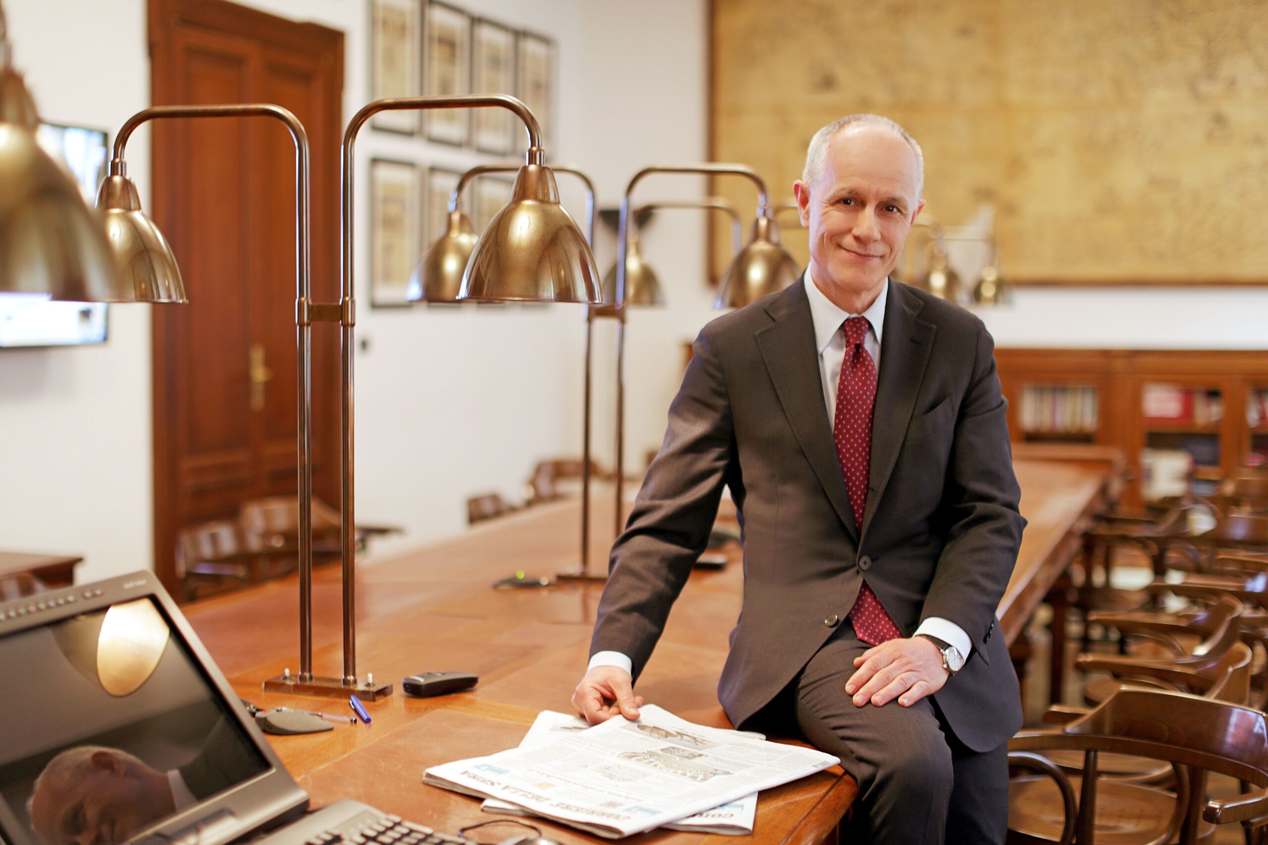 Luciano Fontana, “Giornali e Democrazia. I 150 anni del Corriere della Sera” – con Marino Sinibaldi