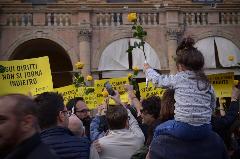 Human Lights: i 50 anni di Amnesty International Italia