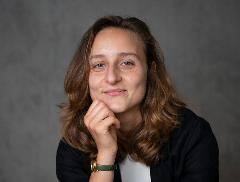 Andreaa Simionel, “La ragazza d’aria” – con Valentina Farinaccio